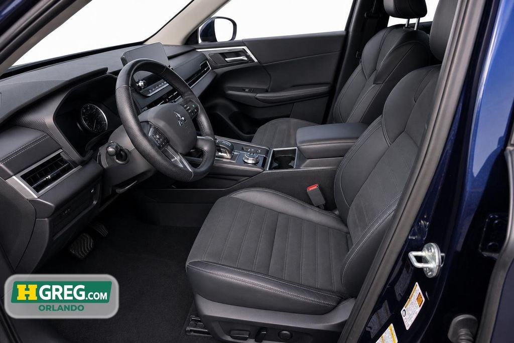 2023 Mitsubishi Outlander SE Black Edition