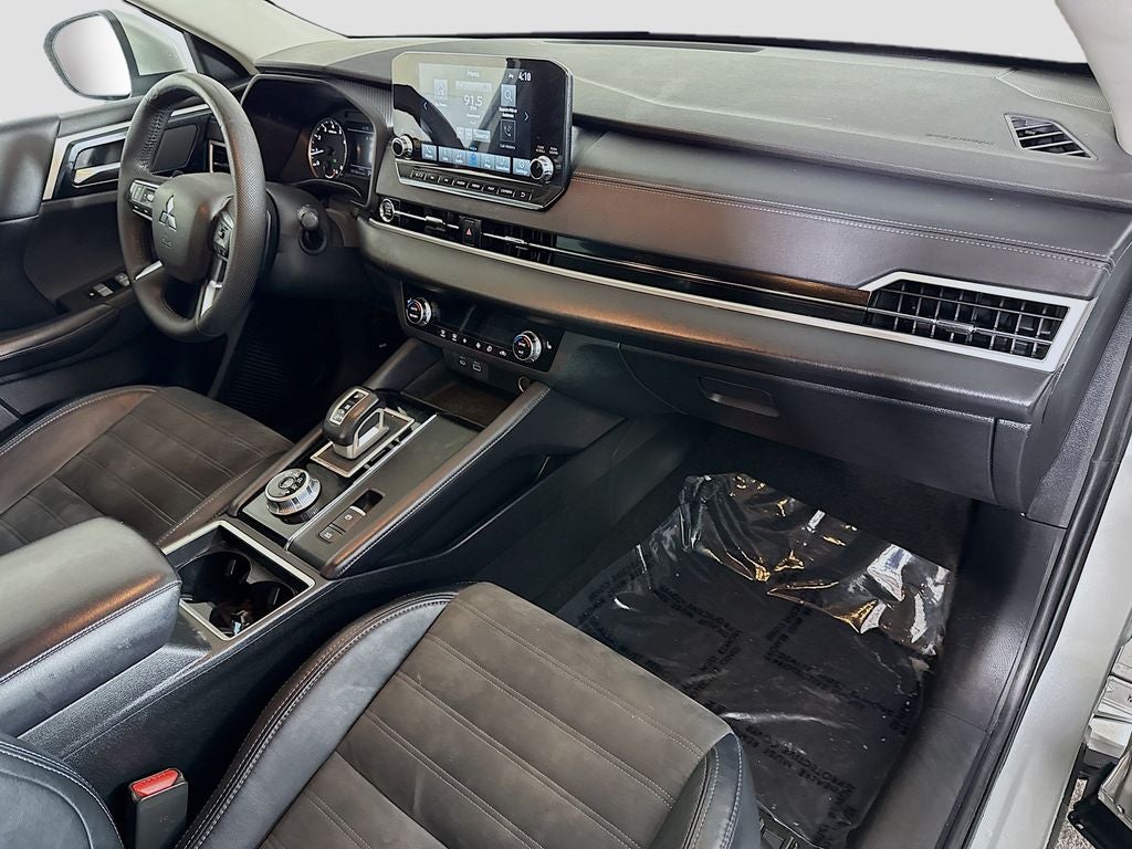 2023 Mitsubishi Outlander SE Black Edition