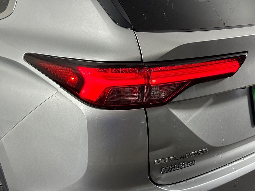 2023 Mitsubishi Outlander SE Black Edition