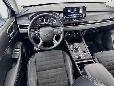 2024 Mitsubishi Outlander SE Black Edition