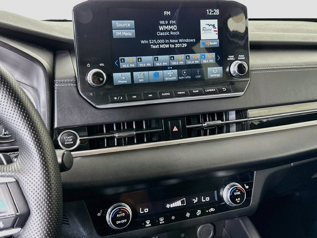 2024 Mitsubishi Outlander SE Black Edition