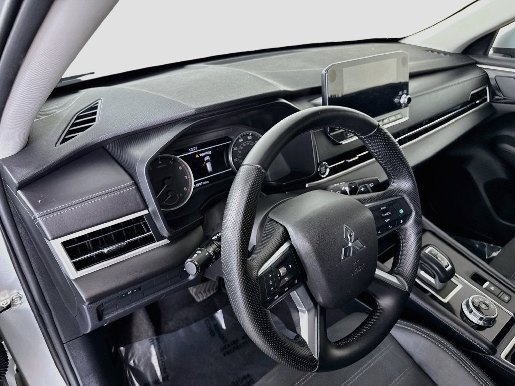 2024 Mitsubishi Outlander SE Black Edition