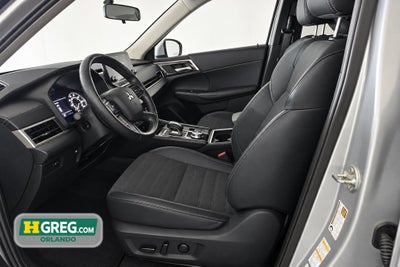 2024 Mitsubishi Outlander SE Black Edition