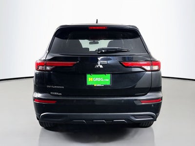 2022 Mitsubishi Outlander ES