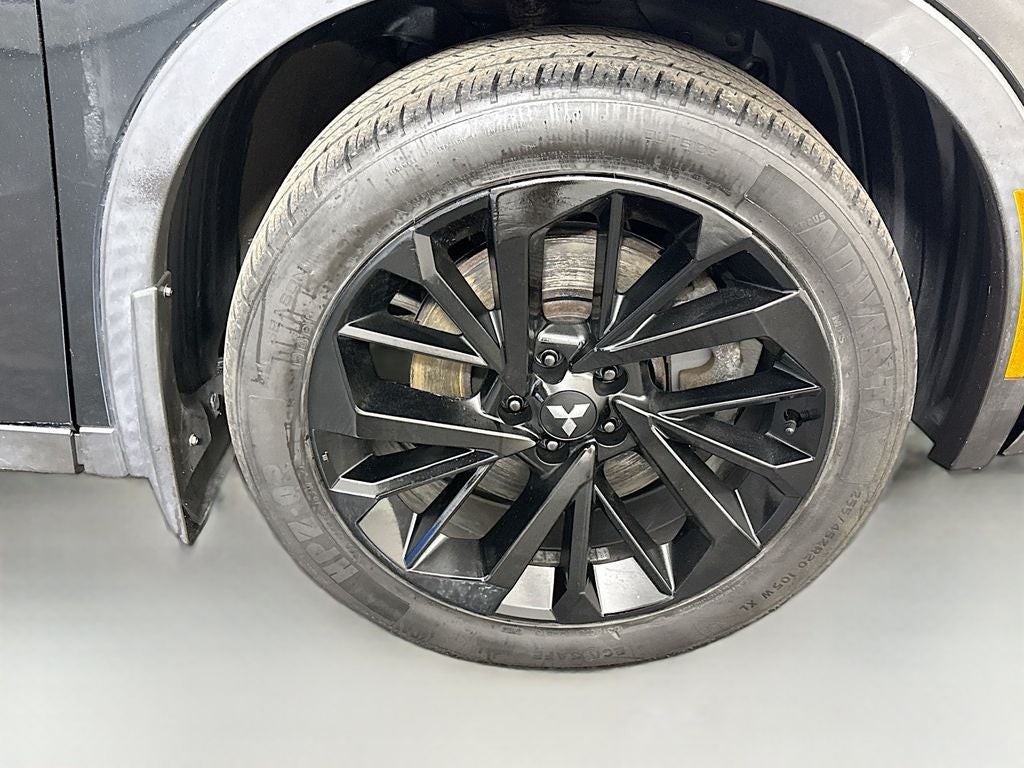 2022 Mitsubishi Outlander ES