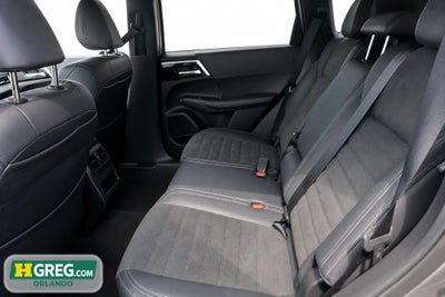 2022 Mitsubishi Outlander Black Edition