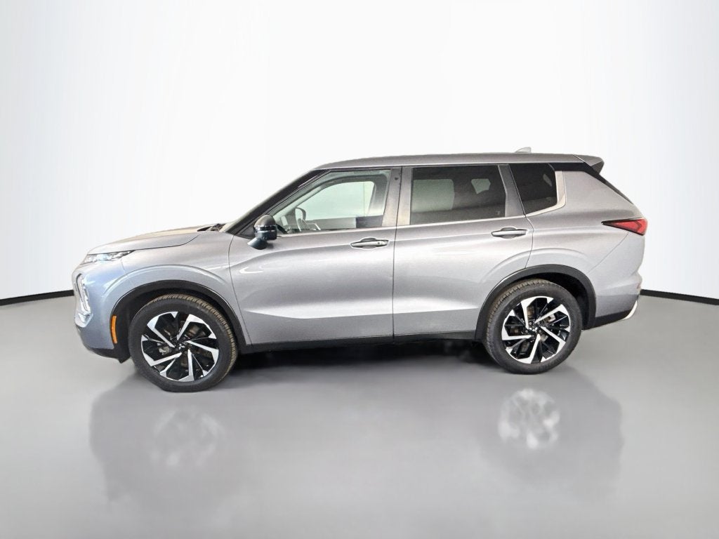 2022 Mitsubishi Outlander Black Edition