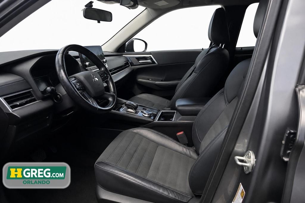 2022 Mitsubishi Outlander Black Edition