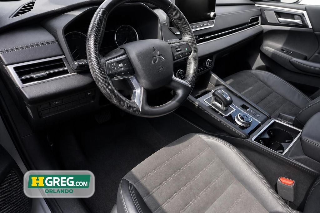 2022 Mitsubishi Outlander Black Edition