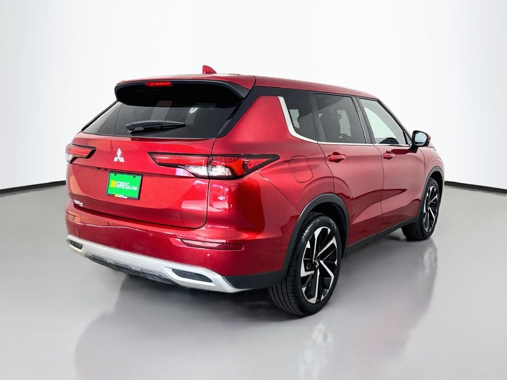 2022 Mitsubishi Outlander Black Edition