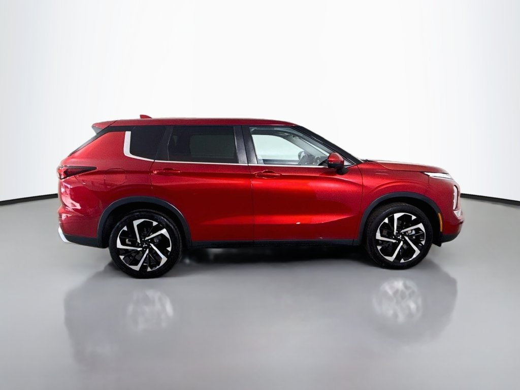 2022 Mitsubishi Outlander Black Edition