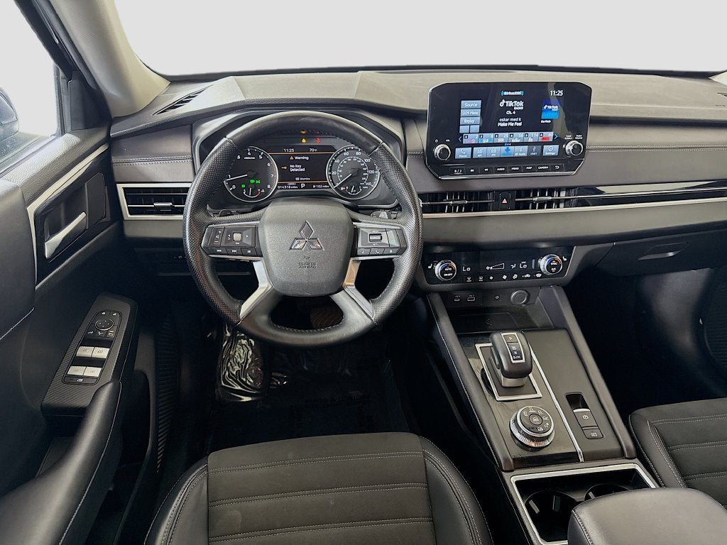 2024 Mitsubishi Outlander SE Black Edition