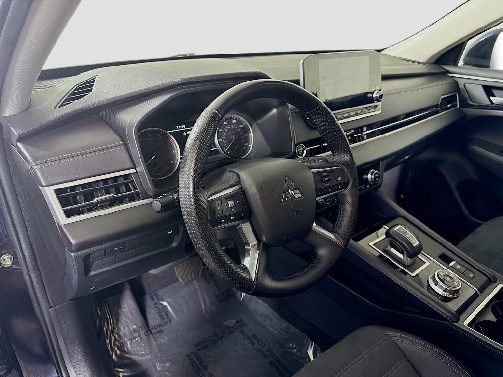 2024 Mitsubishi Outlander SE Black Edition