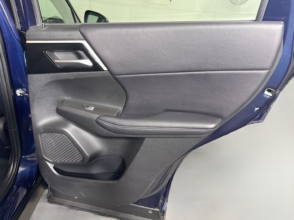 2024 Mitsubishi Outlander SE Black Edition