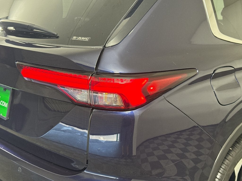 2024 Mitsubishi Outlander SE Black Edition