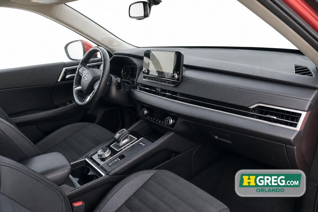 2023 Mitsubishi Outlander PHEV SE