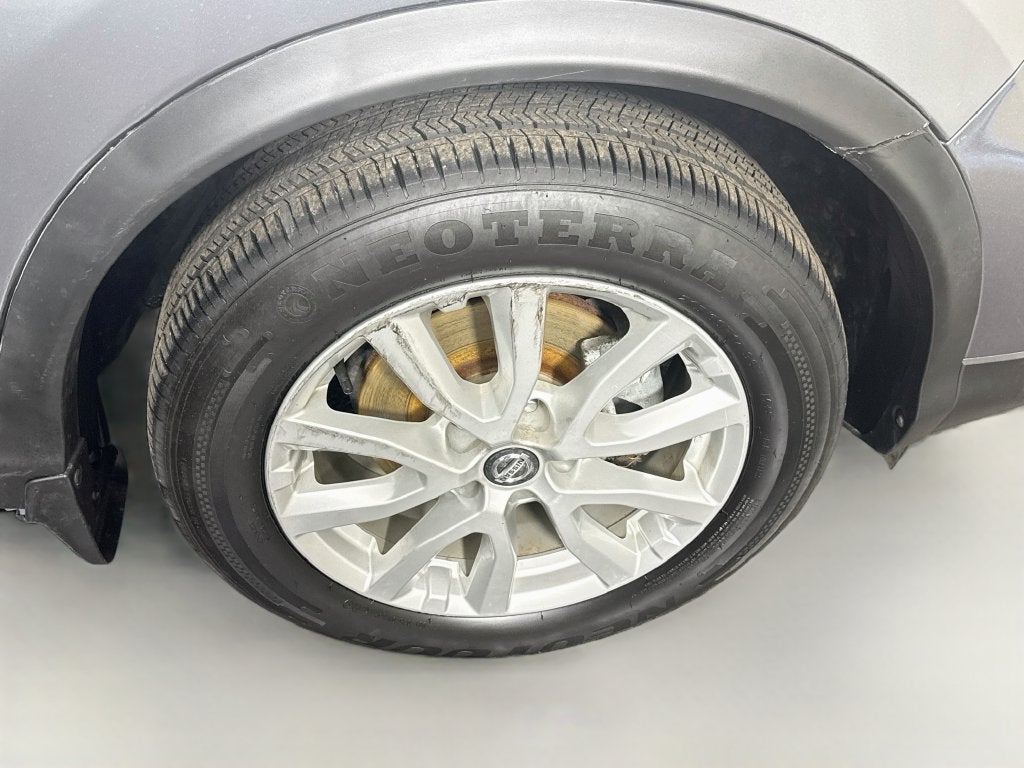 2022 Nissan Rogue Sport SV