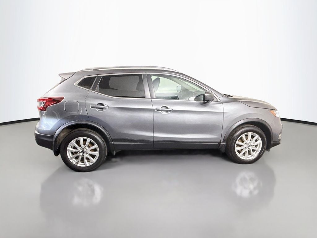 2022 Nissan Rogue Sport SV