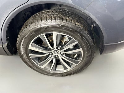 2024 Toyota Venza LE
