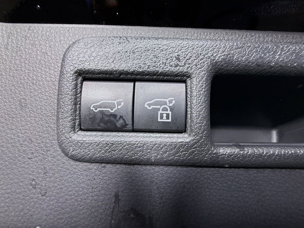 2024 Toyota Venza LE