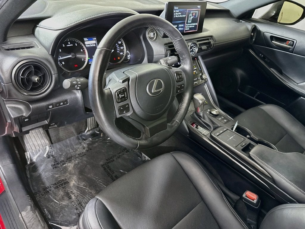 2023 Lexus IS 300