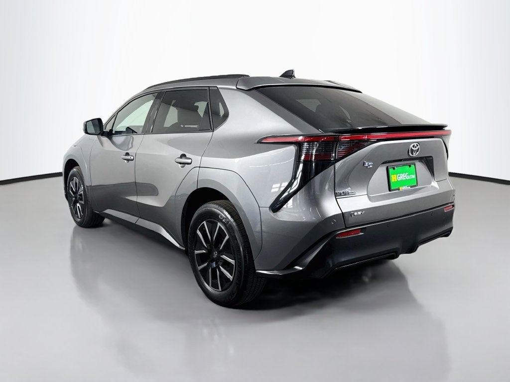 2026 Toyota bZ XLE Plus