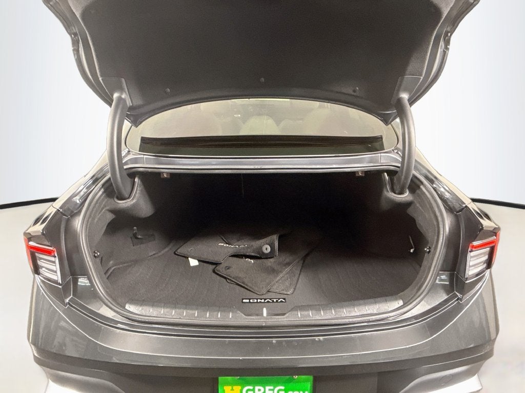 2025 Hyundai Sonata SE