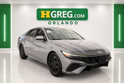 2025 Hyundai Elantra SE