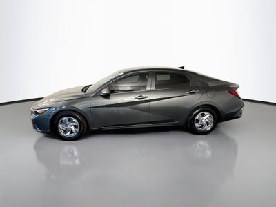 2025 Hyundai Elantra SE
