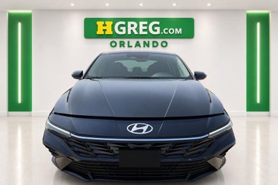 2024 Hyundai Elantra SE