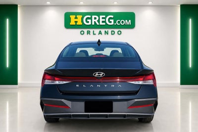 2024 Hyundai Elantra SE