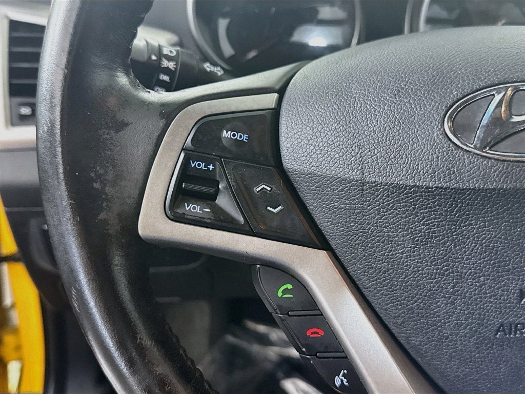 2015 Hyundai Veloster Base