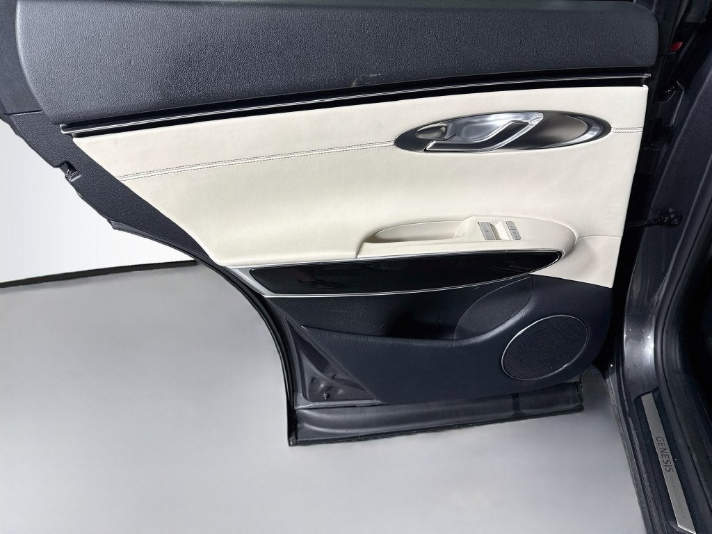 2023 Genesis GV70 2.5T