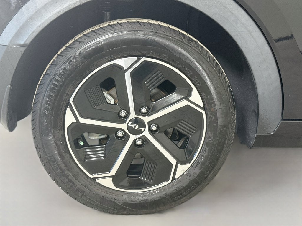 2023 Kia Niro EX