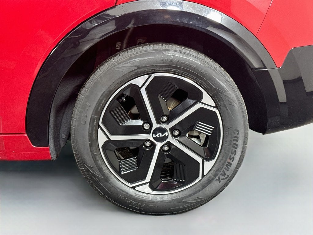 2023 Kia Niro SX
