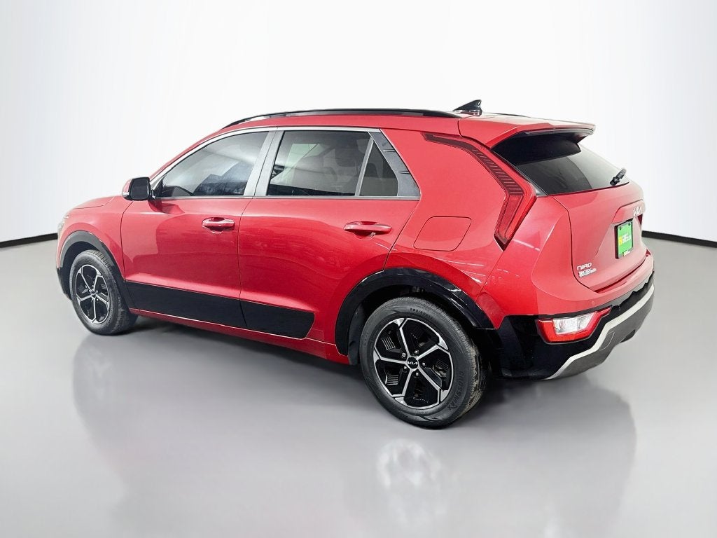 2023 Kia Niro SX