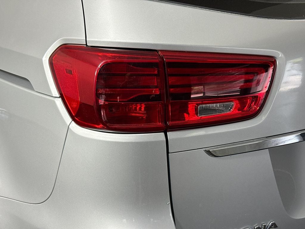2019 Kia Sedona L