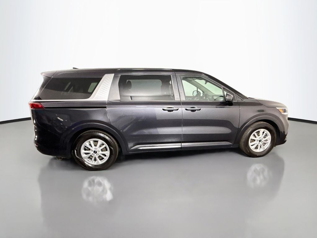 2023 Kia Carnival LX Seat Package