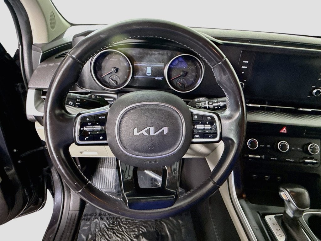 2023 Kia Carnival LX Seat Package
