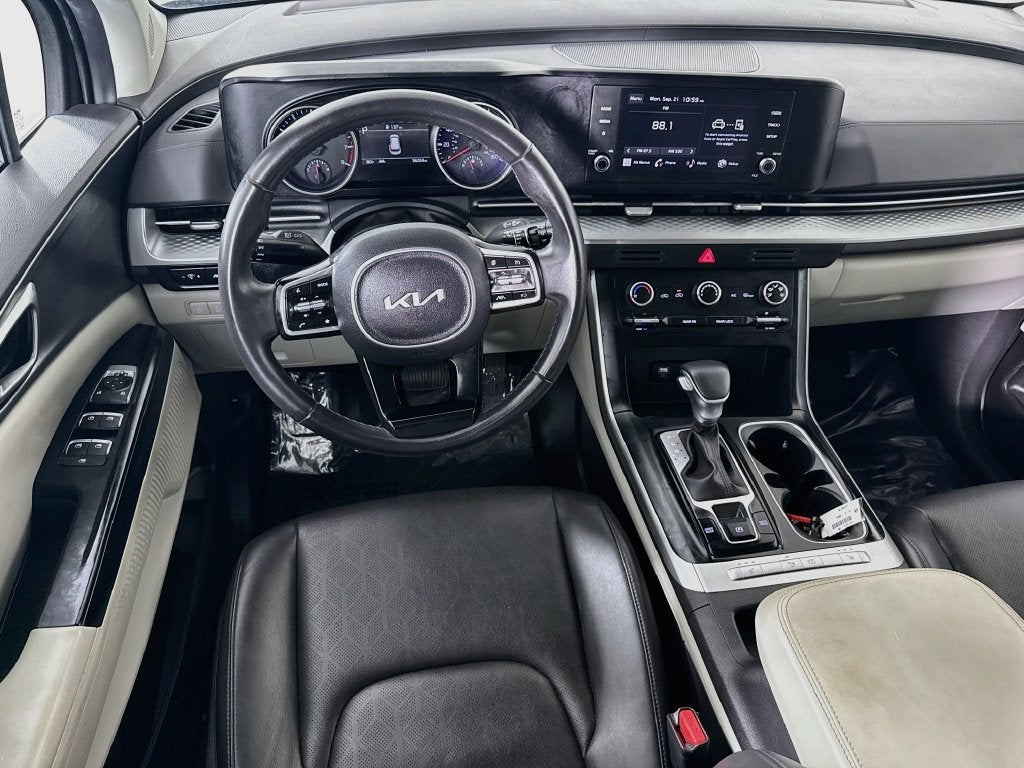 2024 Kia Carnival LX