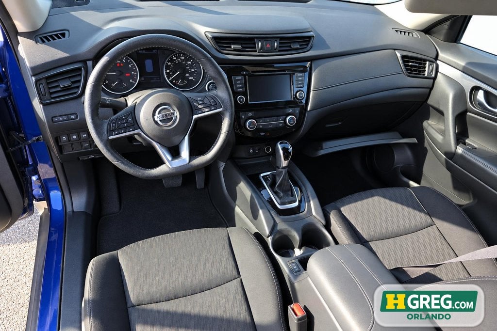 2020 Nissan Rogue SV
