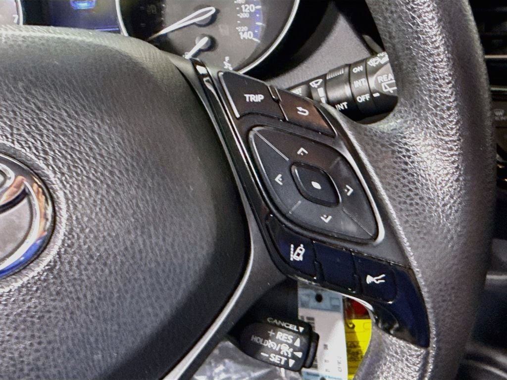 2021 Toyota C-HR LE