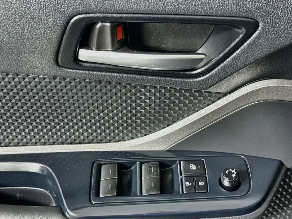 2021 Toyota C-HR LE