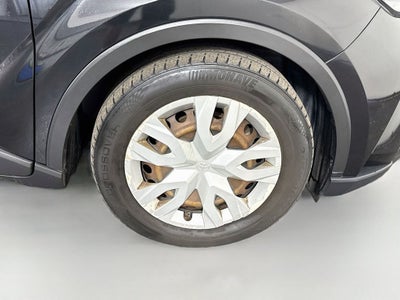 2021 Toyota C-HR LE