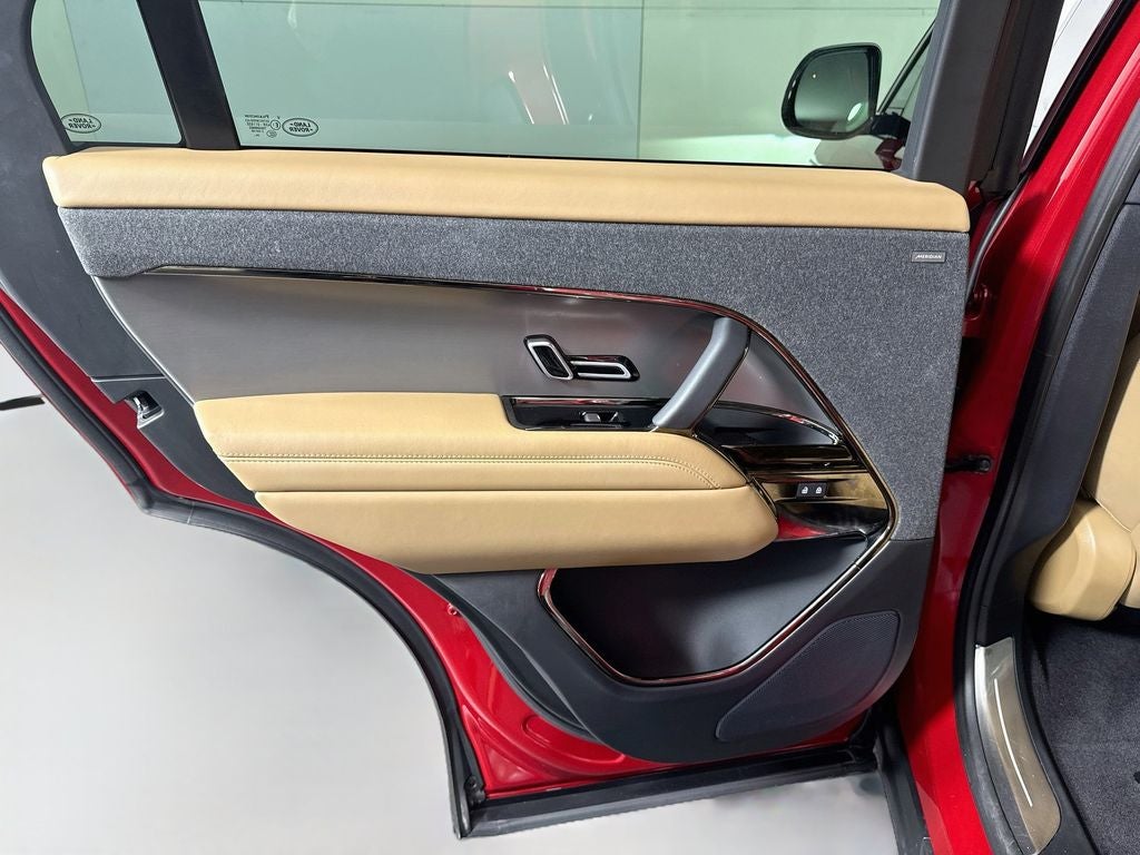 2025 Land Rover Range Rover Sport SE