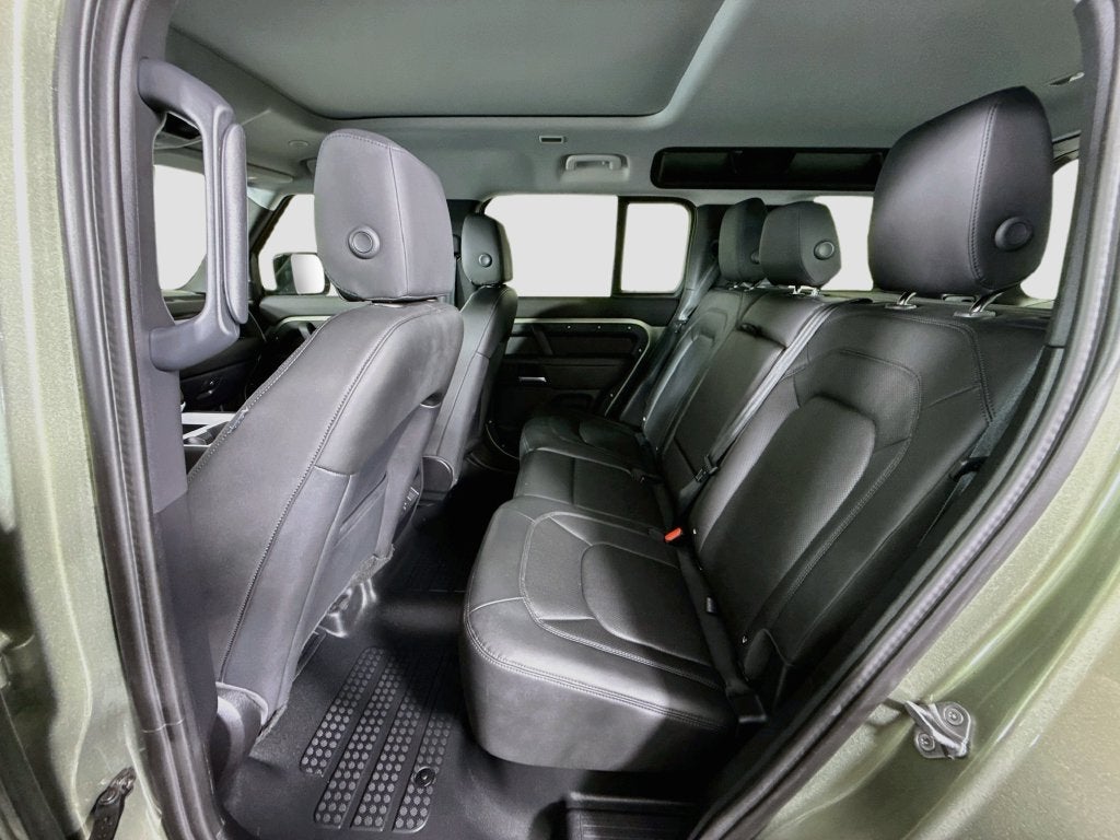 2025 Land Rover Defender 110 S