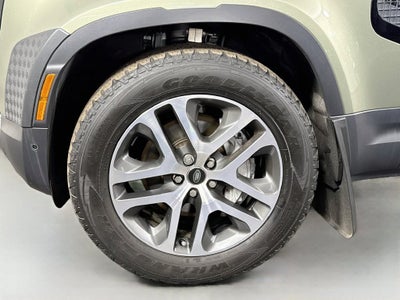 2025 Land Rover Defender 110 S