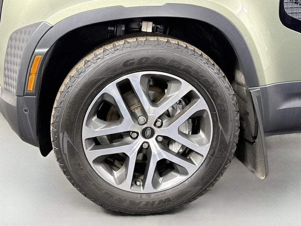 2025 Land Rover Defender 110 S