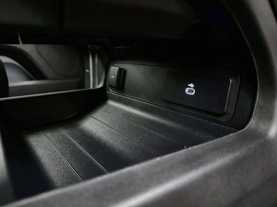 2025 Land Rover Defender 110 S
