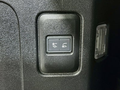 2025 Land Rover Defender 110 S